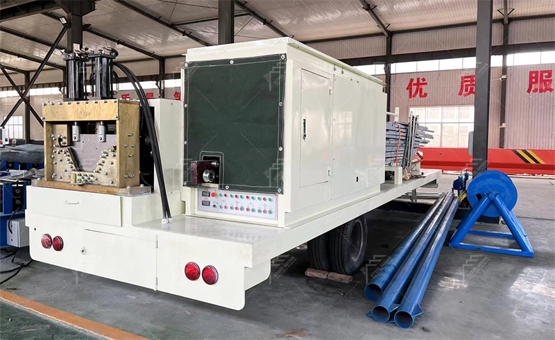 Equipo de curvado continuo para paneles s&aacute;ndwich