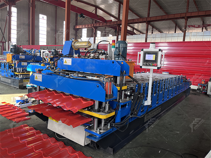 M&aacute;quina formadora de l&aacute;minas para techos