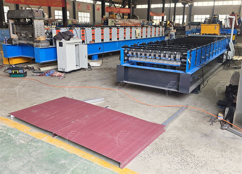 M&aacute;quina formadora de paneles