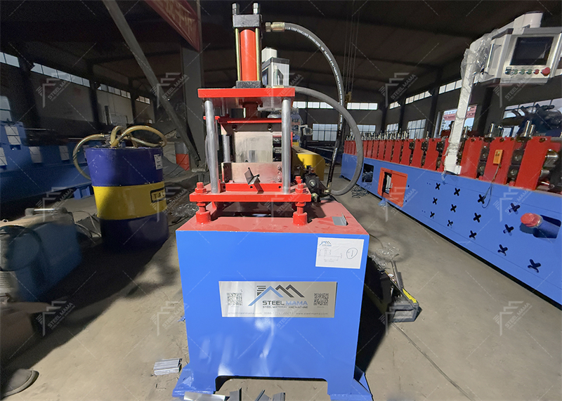 M&aacute;quina de panel de techo met&aacute;lico KR18