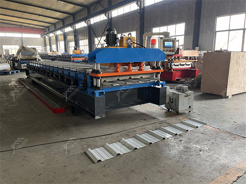 Perfiladora de l&aacute;mina trapezoidal 