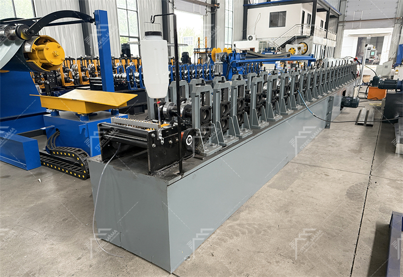 M&aacute;quina formadora de canales