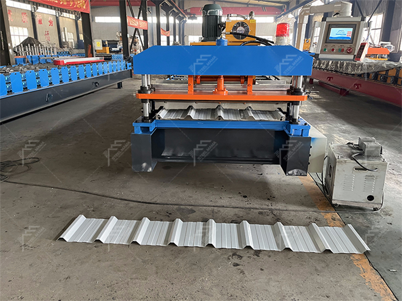 Equipo para fabricar l&aacute;minas de techo 