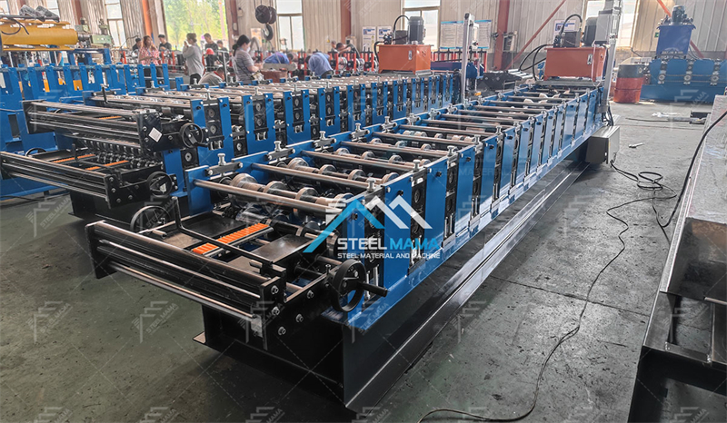 Equipo para fabricar cumbreras de techo