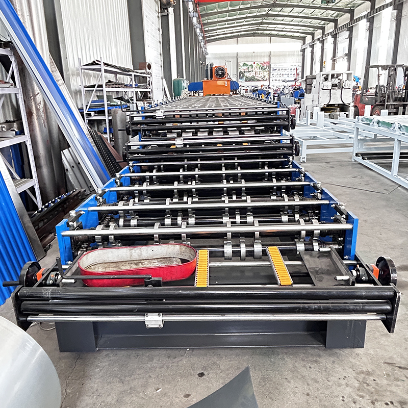 Máquina Perfiladora De Tres Capas En Frío Automática