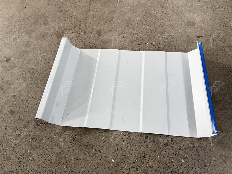 M&aacute;quina port&aacute;til perfilado tejado 