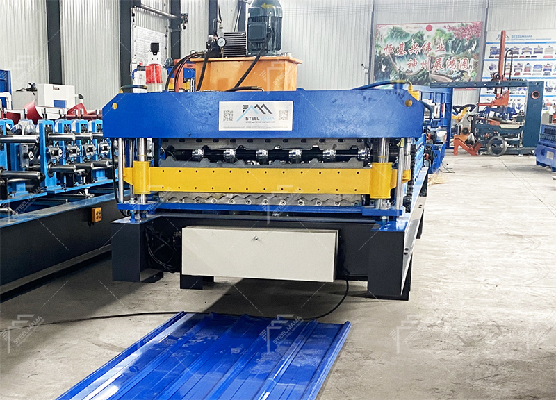 M&aacute;quina perfiladora panel t&eacute;rmico 