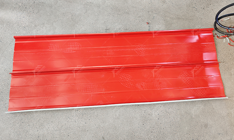 Formadora de l&aacute;minas met&aacute;licas port&aacute;til