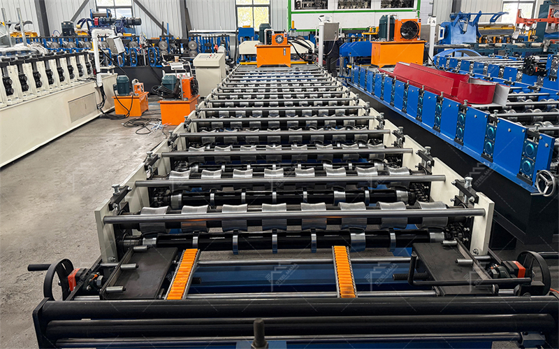 M&aacute;quina R101 para techos 