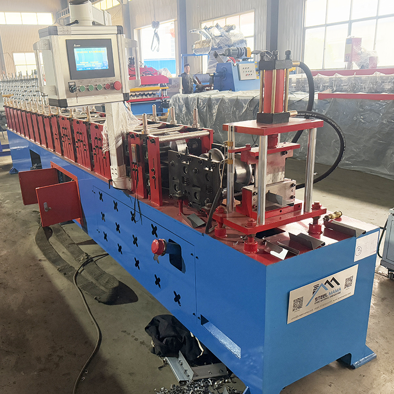 Máquina Perfiladora KR18 Para Clip En Z