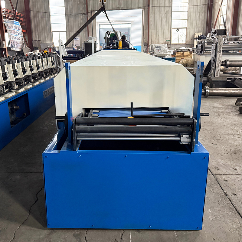 Máquina Formadora De Rollos De Costura Vertical Kr18 Totalmente Automática