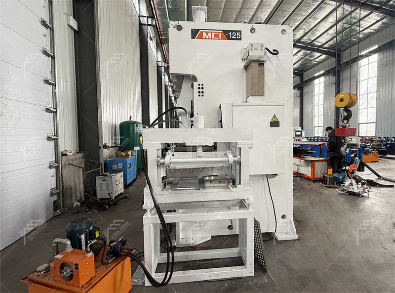 M&aacute;quina de producci&oacute;n de paneles de andamio