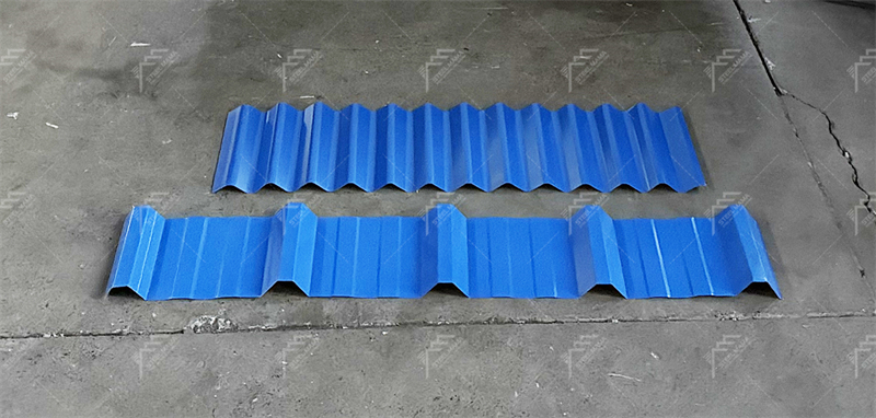 M&aacute;quina de tejas met&aacute;licas de doble capa