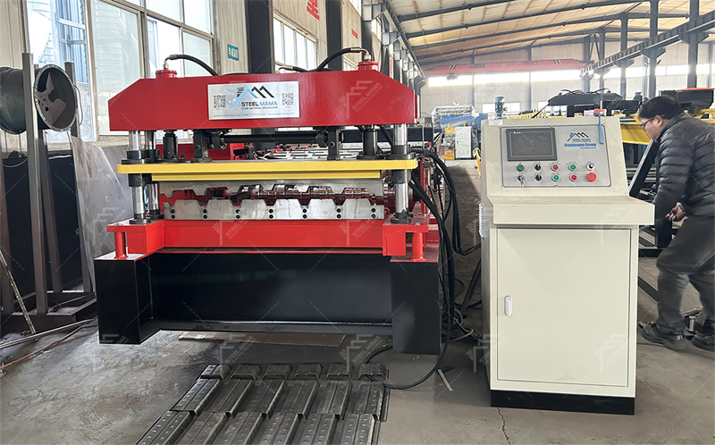 Conformadora para placa colaborante