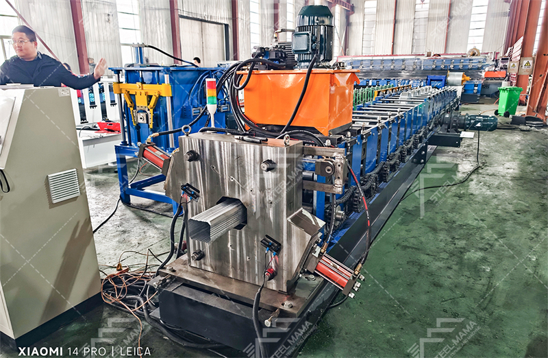 Codo lateral para bajante de aluminio