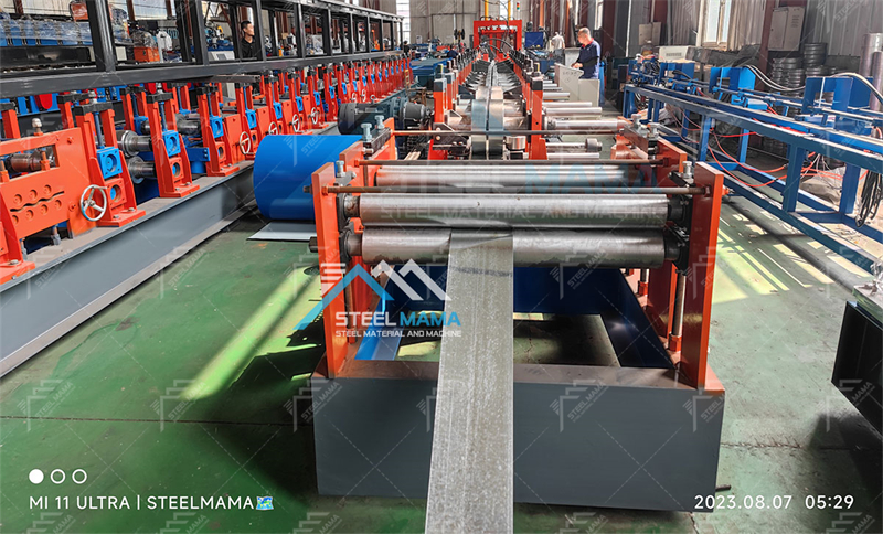 Perfiladora autom&aacute;tica para purlins