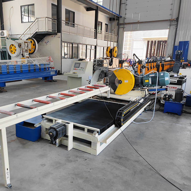 Equipo Automatizado Para La Fabricación De Perfiles Tubulares Cuadrados