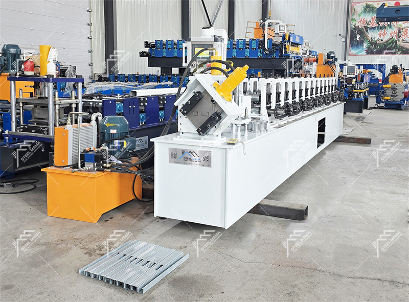 M&aacute;quina de conformado de rodillos C Track