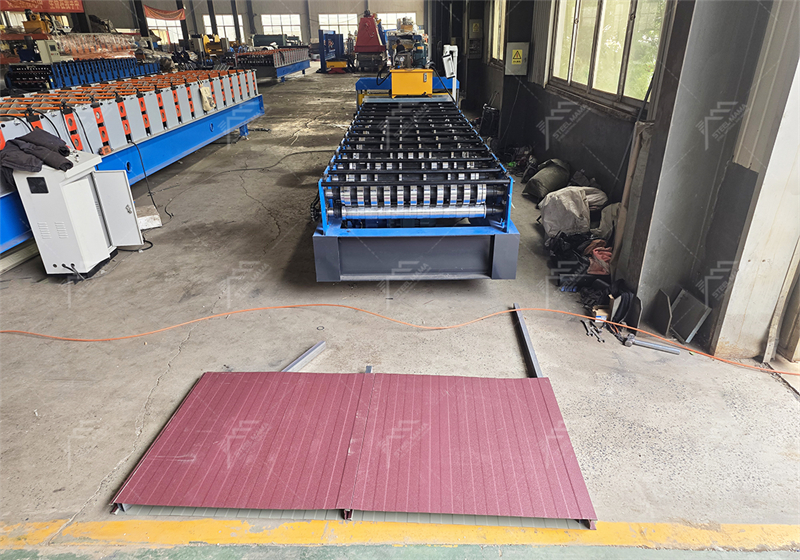 M&aacute;quina para fabricar paneles de pared