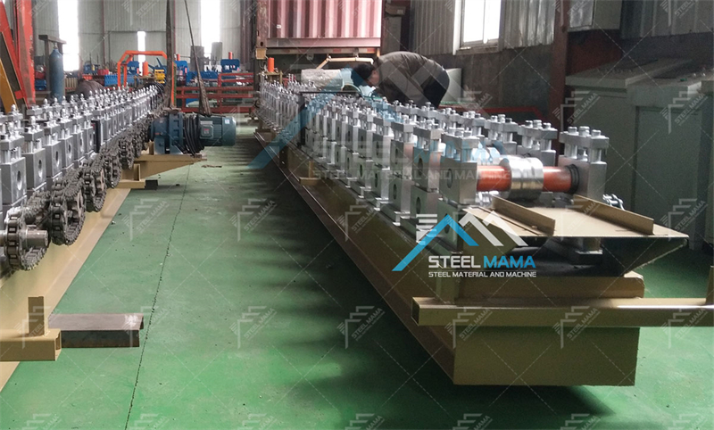 L&iacute;nea de producci&oacute;n de gu&iacute;as para puertas de persiana