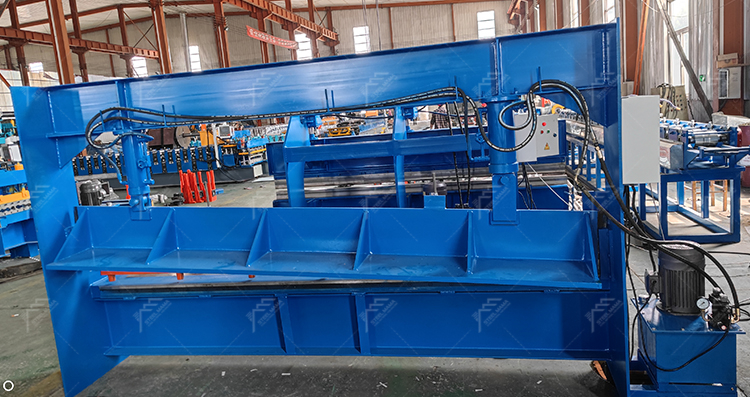 M&aacute;quina de corte hidr&aacute;ulico