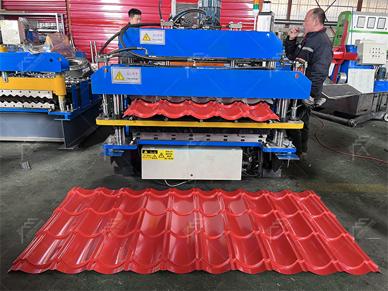 M&aacute;quina de paneles de techo doble capa