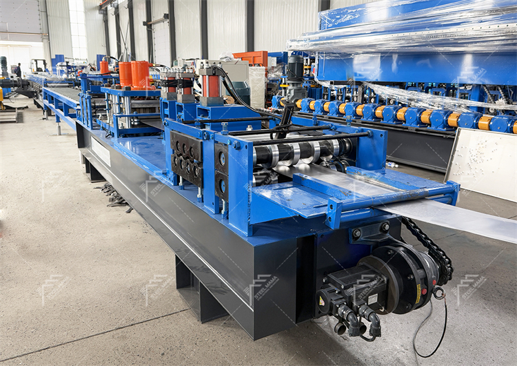 Equipo para fabricar marcos de puerta