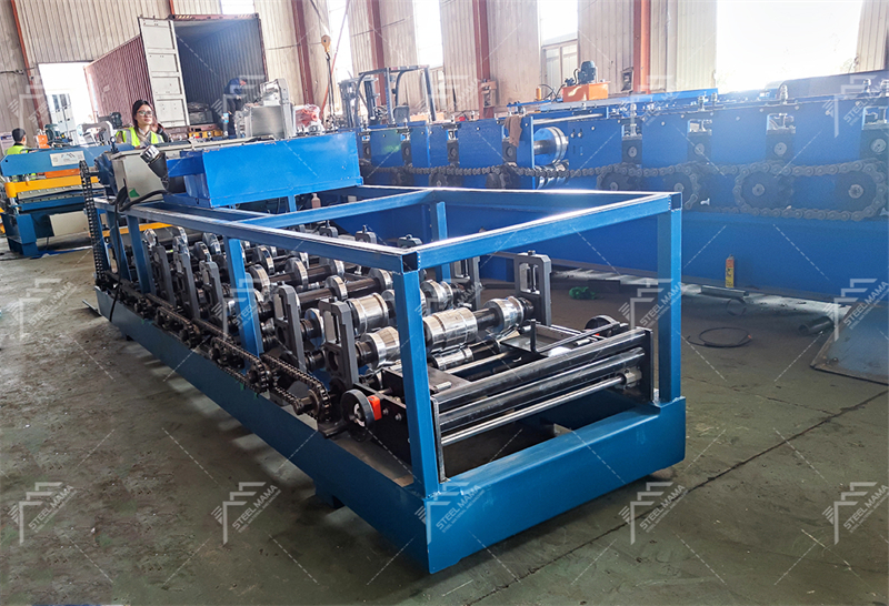 M&aacute;quina para techos met&aacute;licos