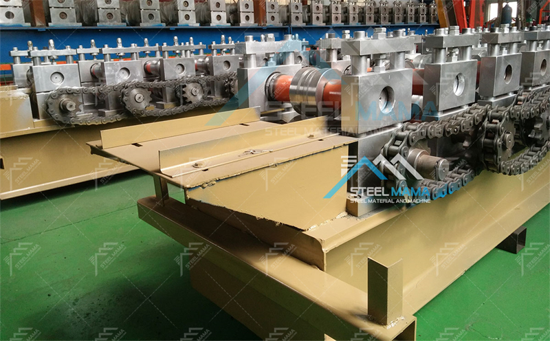 M&aacute;quina perfiladora de rieles de cortinas enrollables